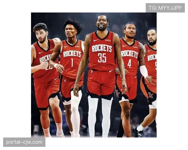 火箭祭出申京+伊森双塔阵容，末节连续抢下4个进攻篮板追分